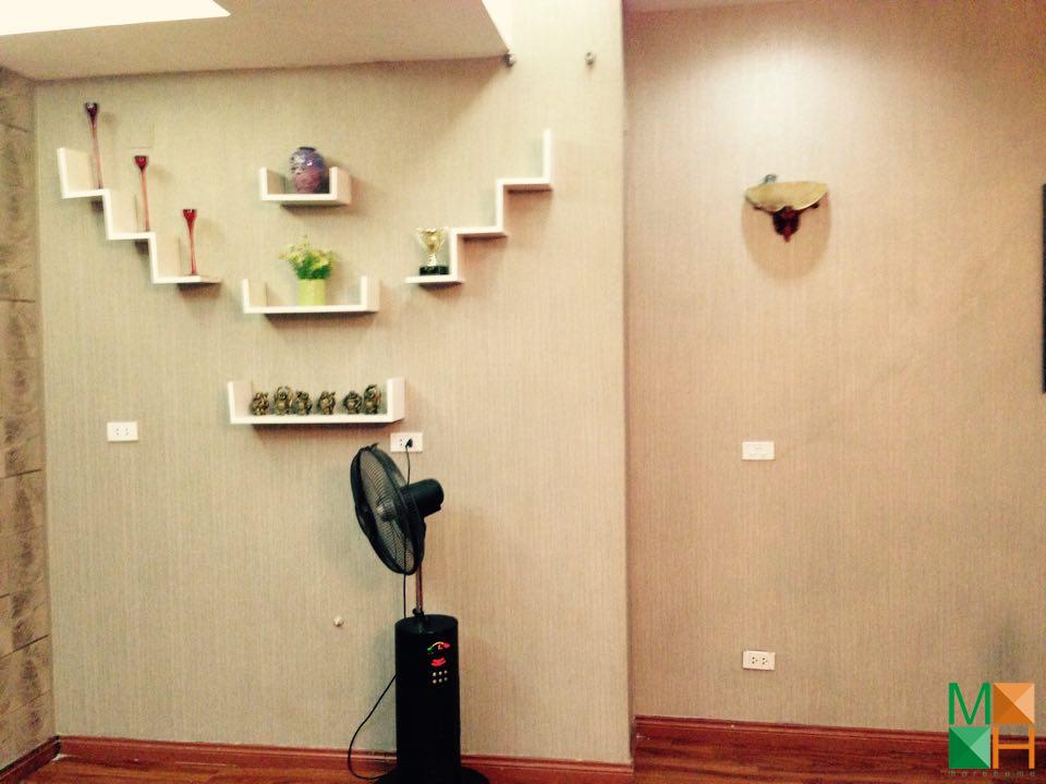  Thi công giấy dán tường Royal City